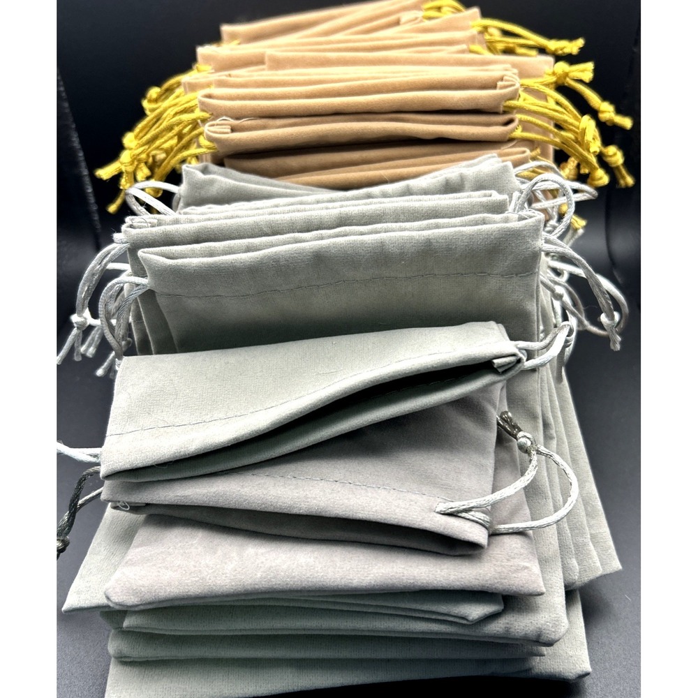 BUNDLE LOT 47 Pcs. 4.5" X 6" Velour Gift Pouches For Jewelry/Accessories/Coins